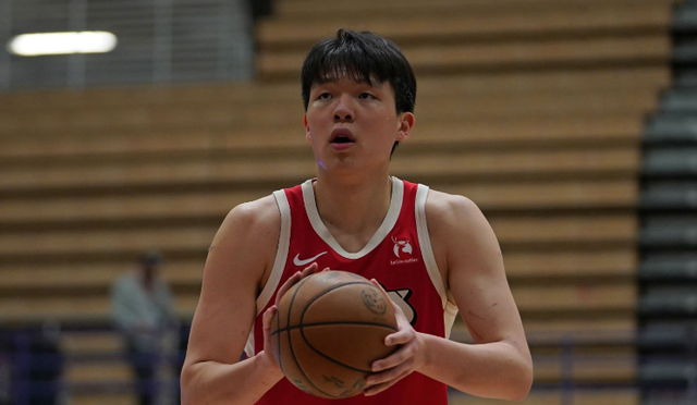 世界杯直播下载-今日继续休战!杨瀚森因背伤再次缺战G联赛:赛前曾参加热身训练